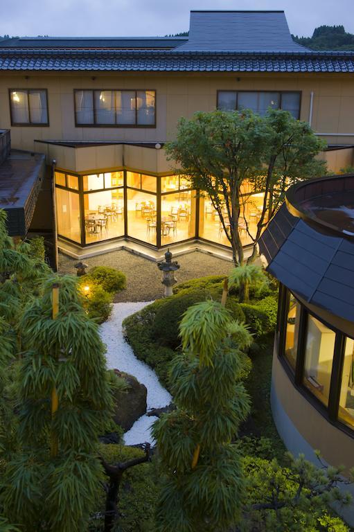 Отель Akita Onsen Plaza Экстерьер фото
