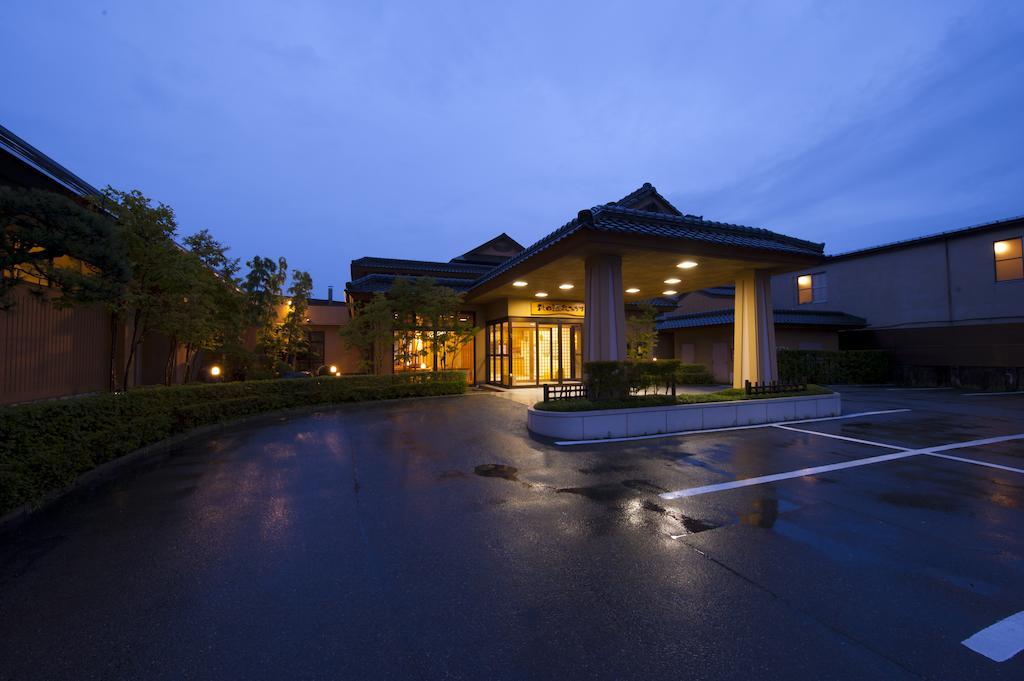 Отель Akita Onsen Plaza Экстерьер фото